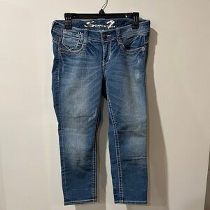 7 For All Mankind Blue Women's Jean Capris- Slightly Distressed